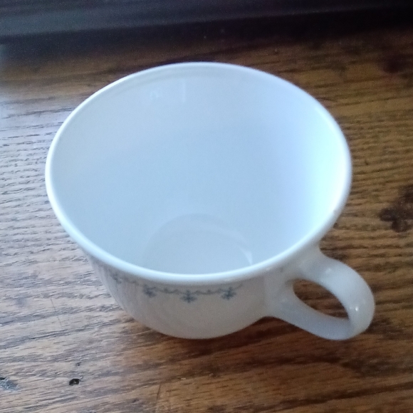 Corelle Blue Snowflake Garland Vintage Mug - Picture 2 of 8